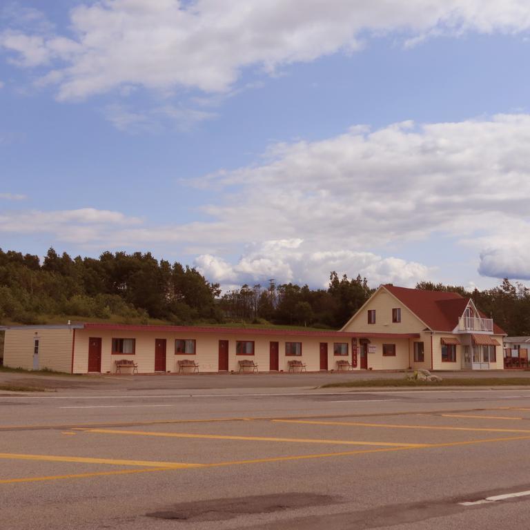 Motel Au Soleil Couchant Rimouski Esterno foto